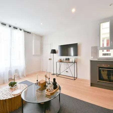 Chic 1br, Central Location, Newly Refurbished Apartamento *
