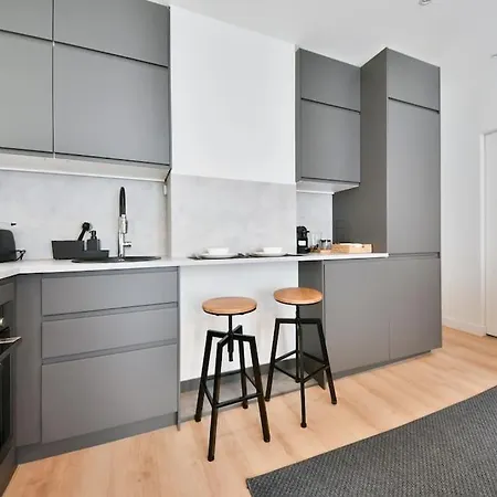 Διαμέρισμα Chic 1br, Central Location, Newly Refurbished